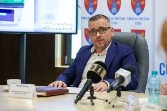 andrei mihai dOq8Kxqaz9HZ79QO