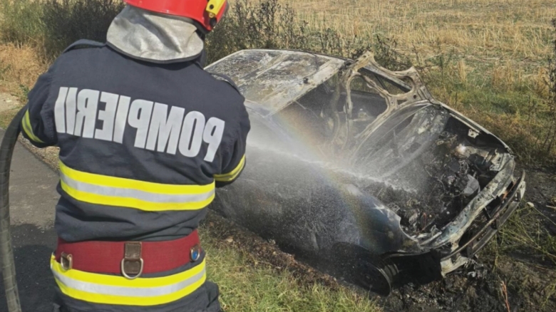 autoturism mistuit de flacari in judetul giurgiu cazul in atentia politiei 68ac9cd626870