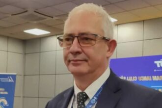 cade un greu al aviatiei romanesti david ciceo dupa trei decenii la sefia aeroportului cluj si un sfert de secol in fruntea asociatiei aeroporturilor din romania 68af2294d1bb1