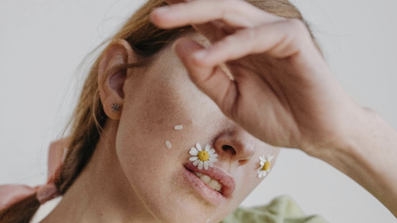 cum poti preveni imbatranirea prematura a pielii alimentele la care trebuie sa renunti daca vrei sa te mentii tanara mai mult timp 68ac586c32267