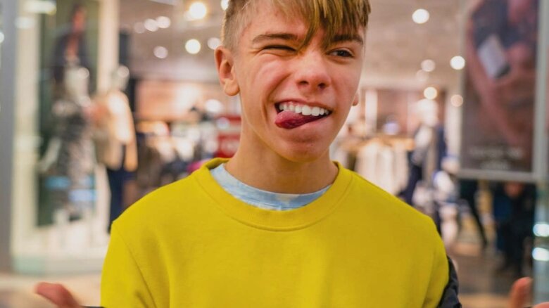 if a son has stopped respecting his parents hell do these 11 things without thinking twice 68b0bdb00cf00