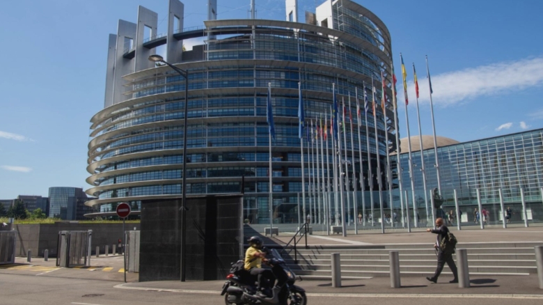 institutiile ue au ajuns sa se certe intre ele parlamentul european da in judecata consiliul ue 68a6bf9e047e0