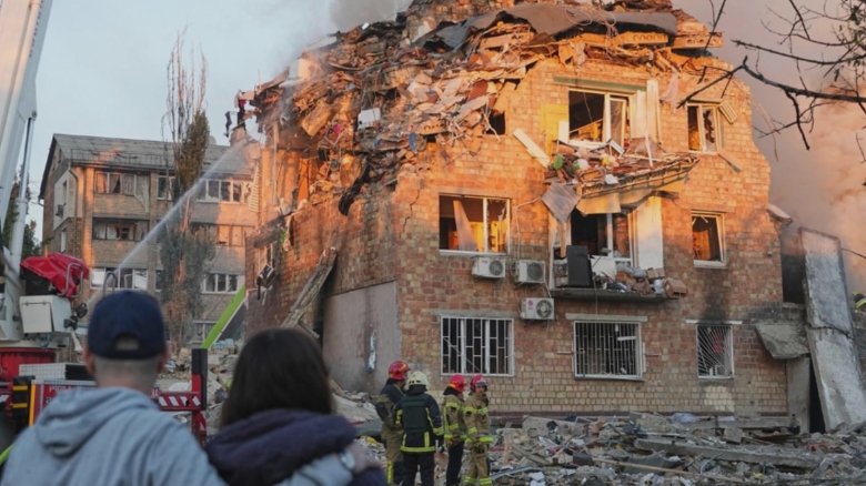 razboi in ucraina ziua 1252 rusia loveste din nou atac masiv asupra kievului 8 morti si zeci de raniti printre care si copii live