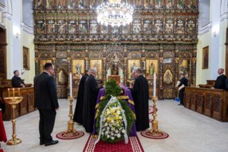 alba mitropolitul andrei prezent la catedrala din blaj in semn de omagiu fata de cardinalul lucian 68d9603b96ac8