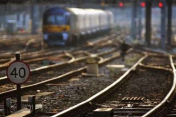 caile frate sa fie introduse in programul safe spun specialistii facem autostrazi dar tehnica militara merge cu trenul 68c2886300322