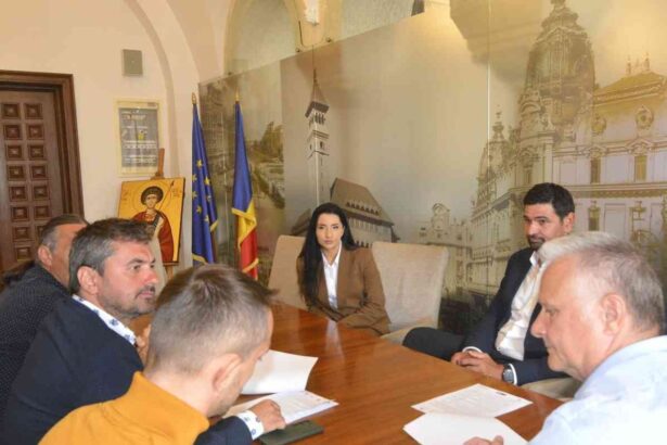 cati dWxLeQV32Rcze5Bw