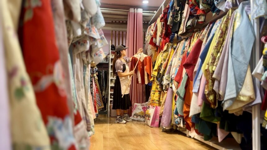 chinese stocks are on fire this year drawing big interest from foreign and domestic investors 68d6b0cd7541c