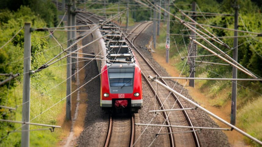 circulatia trenurilor afectata pe ruta arad timisoara nord pentru aproape 3 saptamani anuntul cfr 68beadc6737bc