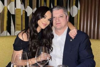 Fiica fostului deputat Adrian Cristescu, acum pesedist anti-UE, a sărit din Primăria Sectorului 4 direct în postul de viceconsul la New York 18 clipboard01 Awv4lLKkv0SK1eE9