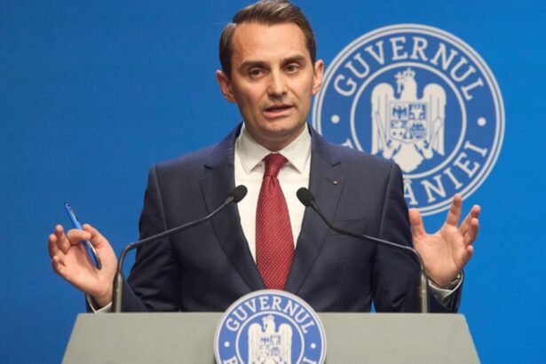 consilierul lui bolojan ar fi spart milioane de euro pe concerte 68cbb97b5d285