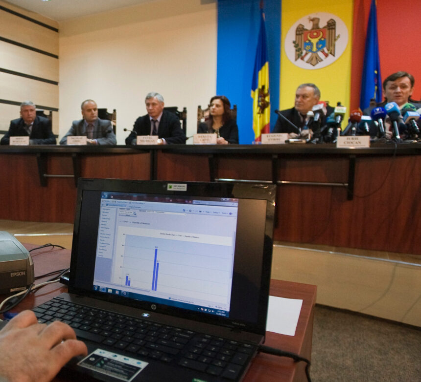 convocare record de observatori internationali la alegerile din moldova peste 3 000 de observatori nationali si internationali vor supraveghea alegerile 68d7e6a39e868
