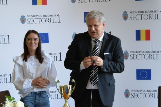 daniela popa AQExM2D2kzSWWvyN