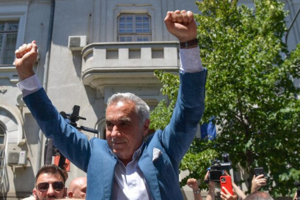 deputatii blocheaza demersurile de aflate a adevarului despre anularea alegerilor si scoaterea din cursa a lui calin georgescu initiativa aur respinsa fara explicatii 68b829cc4efd3