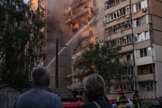 eu and us officials meet as trump says he is ready to impose further sanctions on russia 68bed87065129