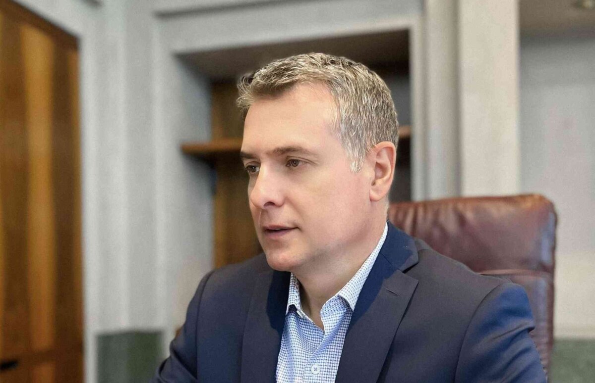 Averile uriașe ale șefilor Autorității pentru Administrarea Activelor Statului 2 geanta