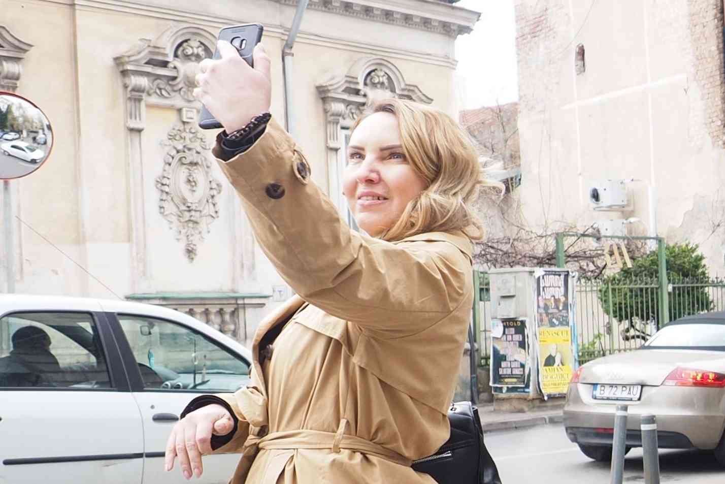 Judecătorii amână de peste 6 luni pronunțarea în dosarul “Complexului Multifuncţional Caraiman”. O parte din infracțiuni, la un pas de prescriere 2 gomes