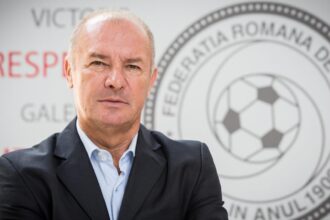 ion geolgau mesaje cu tenta sexuala catre mama unui junior de la nationala de fotbal a romaniei 68cd6beedec68