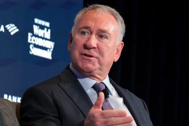 ken griffin say more tariff impact on inflation is still ahead fed should be independent 68d56e9907589