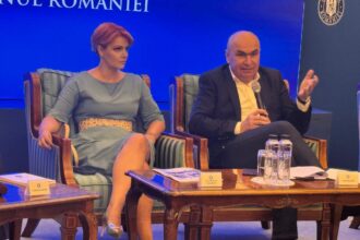 lia olguta vasilescu mnl4nKnwyNFPqva3