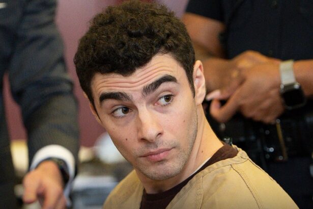 luigi mangione motions to dismiss death penalty indictment 68ceab3bd46da