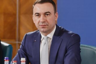 ministrul energiei doneaza 20 din salariu si le cere colegilor sai sa ii urmeze exemplul nu pot pune austeritatea doar pe spatele oamenilor 68b6036977222