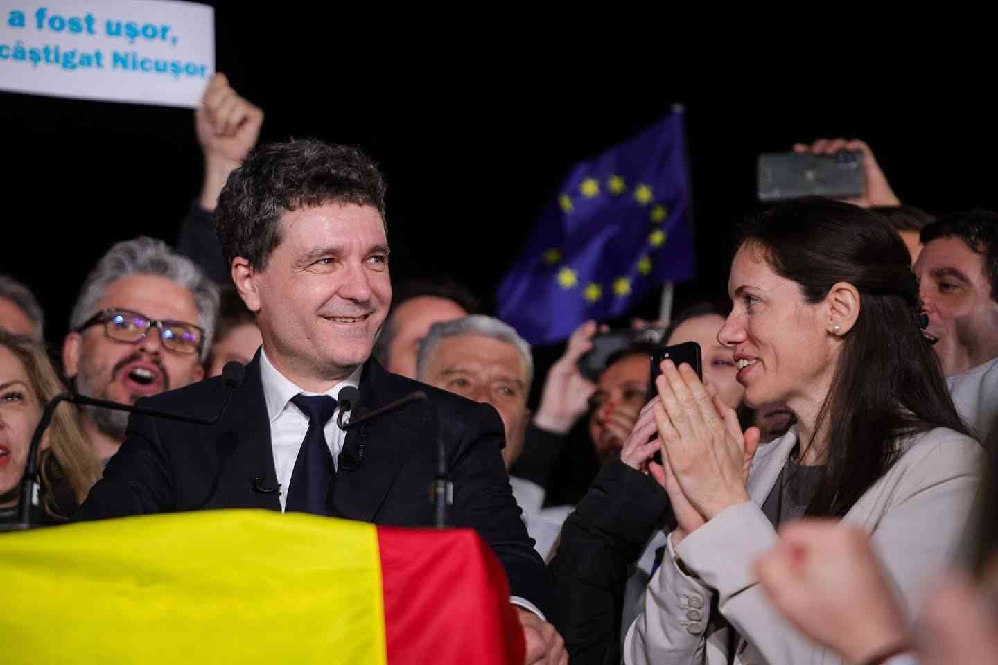 Ultima mutare a lui Nicușor Dan la Primăria Capitalei: PNL rupe înțelegerea cu PSD și se realiază cu USR în Consiliul General 2 nd Yg2jNJJPEXcJjk0Z