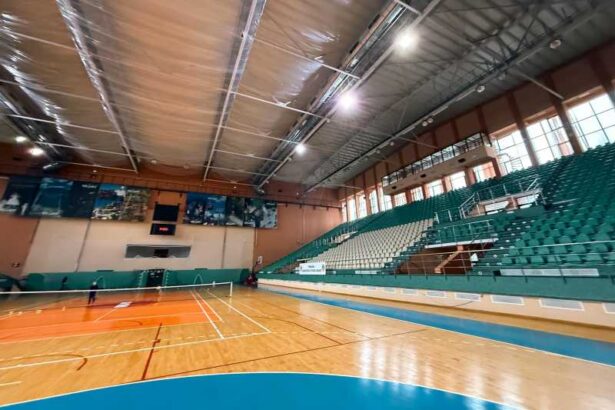 neamt sala polivalenta din piatra neamt reabilitata energetic cu fonduri elvetiene nerambursabile 68db689392009