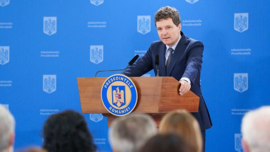 nicusor dan pierdut in propriul palat nici dupa 3 luni de mandat nu stie in ce birou sta 68ba7bcbc7463