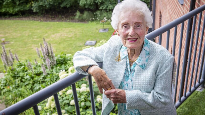 o britanica de 105 ani dezvaluie cele doua obiceiuri simple care i au adus longevitatea 68bf3edda7b45