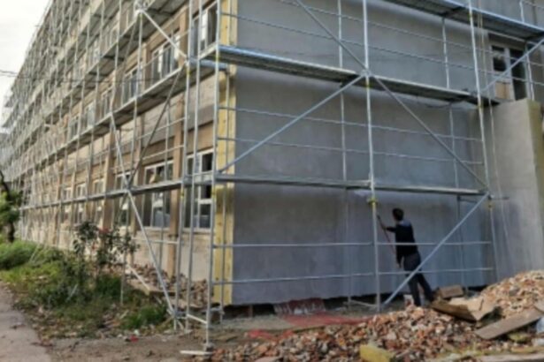 parintii chemati sa zugraveasca pe banii lor clasele unei scoli din arad desi reabilitarea este finantata prin pnrr 68caabdccbf30