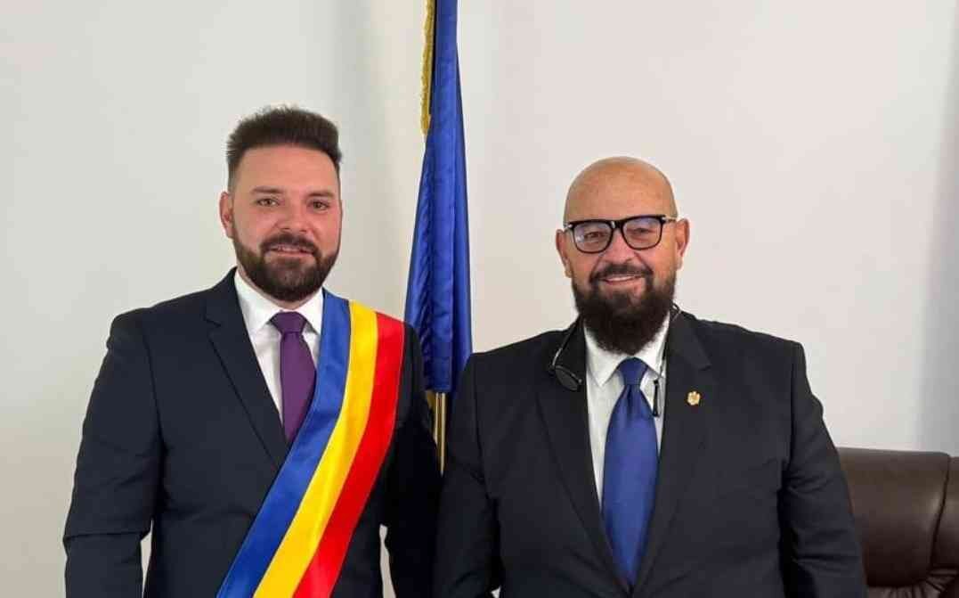 Primăria Sectorului 5 a delegat către o firmă controlată politic, fără licitație, toate asfaltările și reparațiile din zona sa de administrare 2 piedone AGB2gB5V13HOp4bm