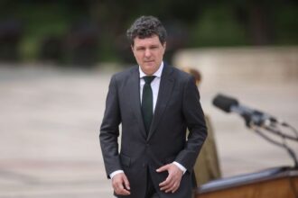 presedintele nicusor dan merge marti la timisoara va vizita catedrala romano catolica sfantul gheorghe catedrala mitropolitana societatea timisoara si va participa la o masa rotun 68d6a22ce8762