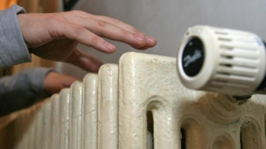 prima zi de toamna cu temperaturi sub zero grade romanii sunt ingroziti la gandul ca trebuie sa porneasca inca de acum incalzirea 68cd1fe2248b0