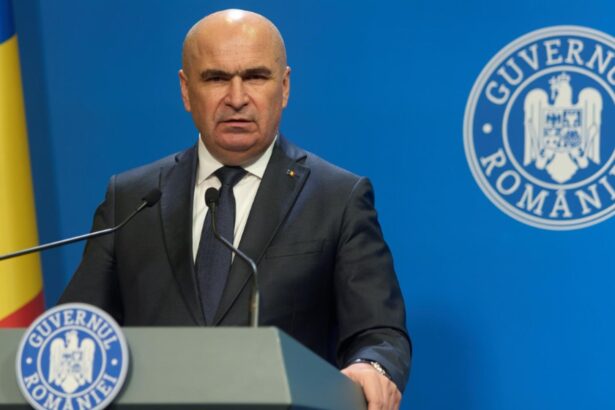 razboiul plafonarii preturilor trece la faza de consultari cu retailerii ce s a convenit dupa discutiile lui bolojan cu reprezentantii marilor magazine 68cd2b88eaa34