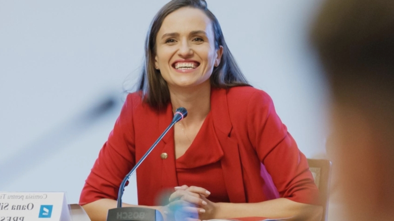 rezista de la externe se lauda pe facebook cu anchetele facute diplomatia romaniei pe ultimul loc in agenda oanei toiu 68bb01b8d0839