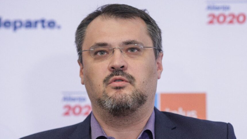 rezistul cristian ghinea atacuri in rafala la nicusor dan si la ilie bolojan 68cff7ebcf1f0