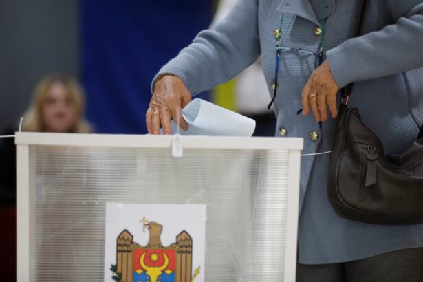 rezultate alegeri parlamentare republica moldova 2025 au fost centralizate peste 70 din sectii partidul maiei sandu se distanteaza de blocul patriotic 68d99a92c7986