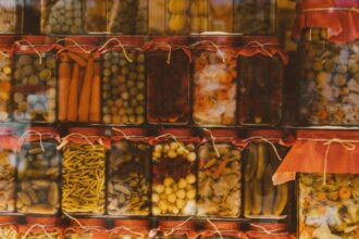 salata asortata de legume in otet la borcan reteta de conserva pentru iarna 68b6d404b0eec