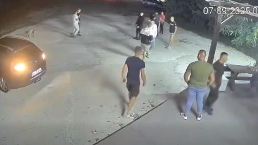 sofer din bistrita arestat dupa ce a calcat cu masina cinci tineri in curtea unei discoteci video 68c3d86860bf6