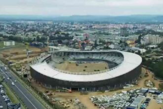 stadion targoviste mjE4PD0Ve8h1M733