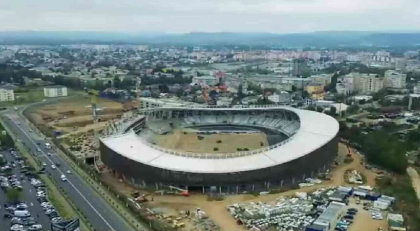 stadion targoviste mjE4PD0Ve8h1M733