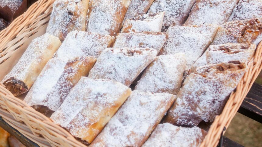strudel cu prune si nuca un desert de toamna pe care trebuie sa l incerci 68c8f8f63684b