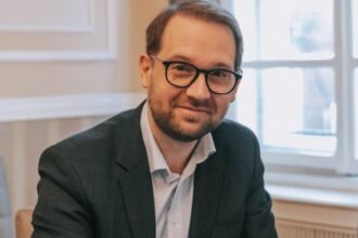 surse fritz a lipsit de la coalitie pentru ca a plecat in china 68c969344267d