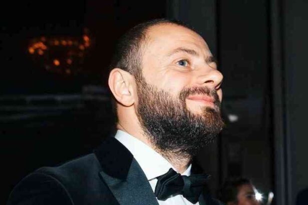 victor slivinschi YD0EnkGGqkU4q4Wy