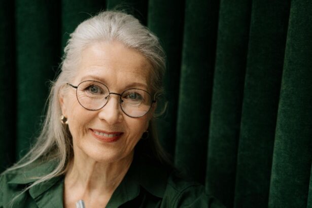 vitamina care incetineste procesul de imbatranire al parului si stopeaza aparitia firelor albe 68c2a317e158d