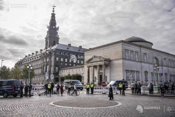 a saptea reuniune a comunitatii politice europene la copenhaga 2 octombrie 68de2c68ee74d