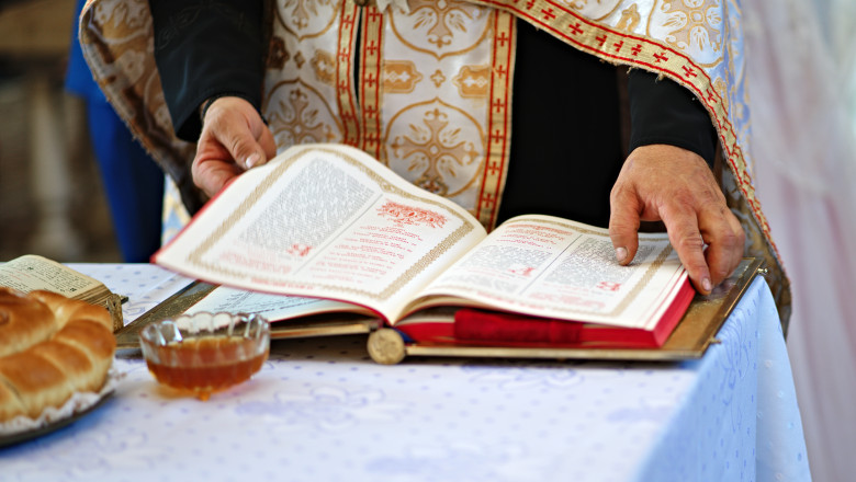 acoperamantul maicii domnului 2025 praznic dedicat fecioarei maria care este indemnul preotului pentru ziua de 1 octombrie 68dca8b488cdd