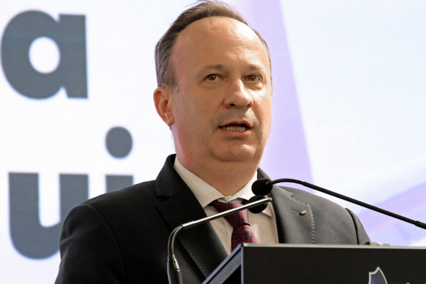 adrian caciu acuza ca bolojan nu vrea exceptarea mamelor si veteranilor de la plata cass 68e61175c4334