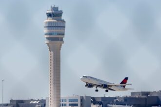 air traffic controllers receive 0 paychecks as government shutdown stretches 69014fc774fc6