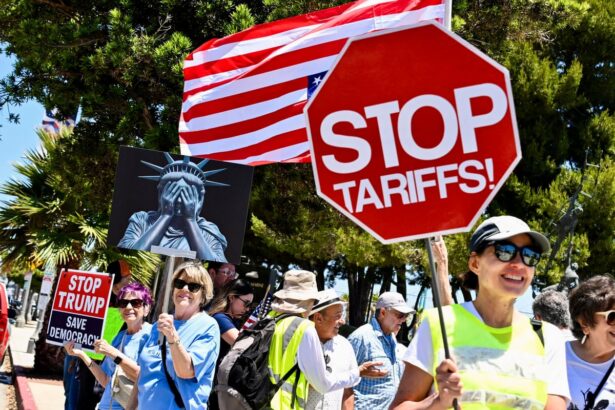 americans pessimism about the economy cuts across political lines 68f0d504b8b7a